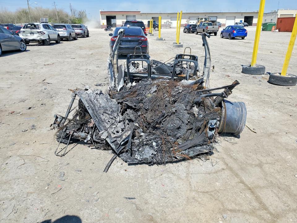 Photo 6 from auction – 2023 TESLA MODEL S with VIN 5YJSA1E69PF525045