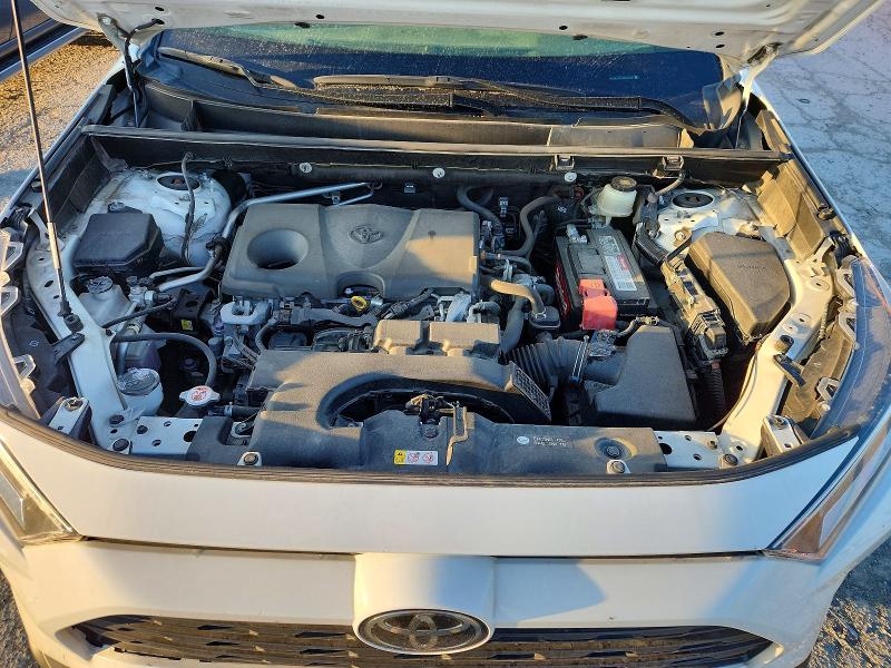 Photo 12 from auction – 2019 TOYOTA RAV4 with VIN JTMP1RFVXKD522231