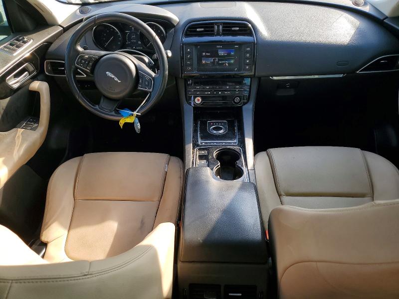 Photo 8 from auction – 2017 JAGUAR F-PACE with VIN SADCJ2BV7HA893129