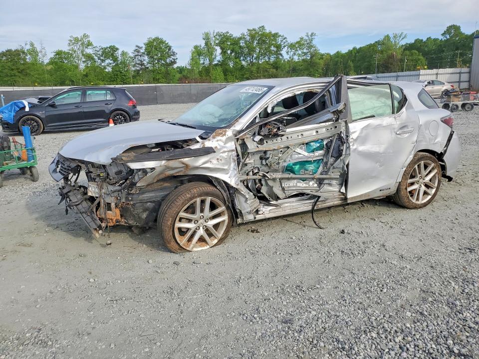 LEXUS CT 2014 with VIN JTHKD5BH4E2190019 - Photo from auction
