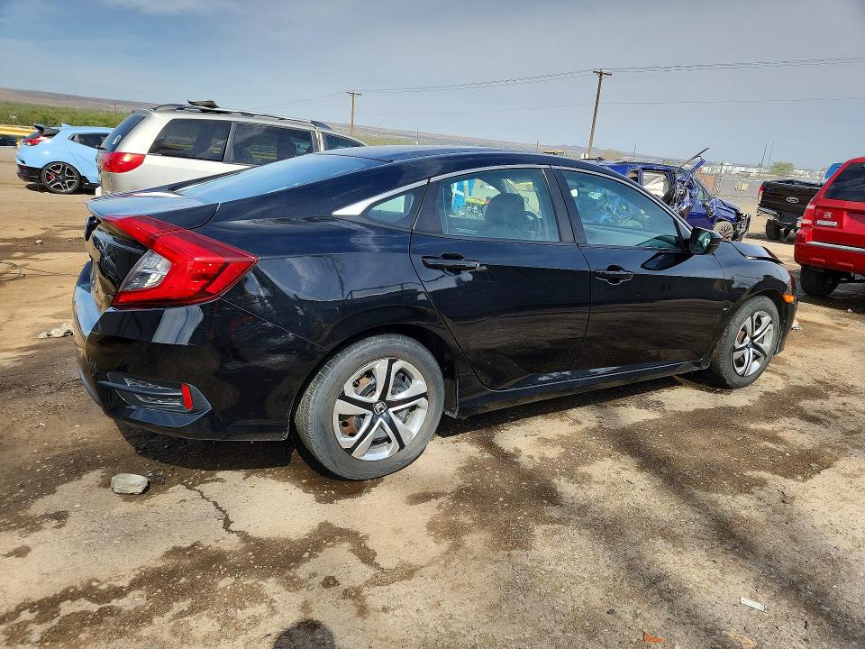 Photo 3 from auction – 2018 HONDA CIVIC with VIN 2HGFC2F52JH557166