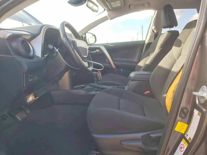 Photo 7 from auction – 2018 TOYOTA RAV4 with VIN JTMWFREV7JJ188349