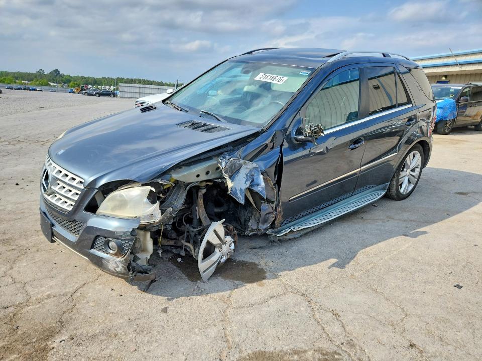 MERCEDES-BENZ ML 2011 with VIN 4JGBB8GBXBA692060 - Photo from auction