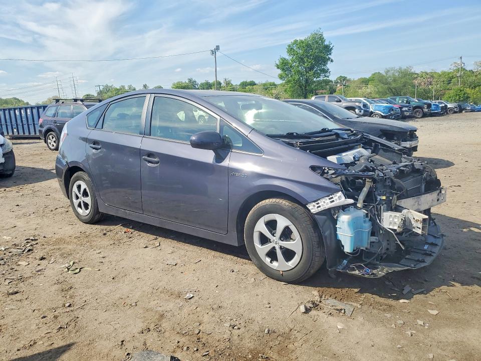 Photo 4 from auction – 2014 TOYOTA PRIUS with VIN JTDKN3DU3E1770025