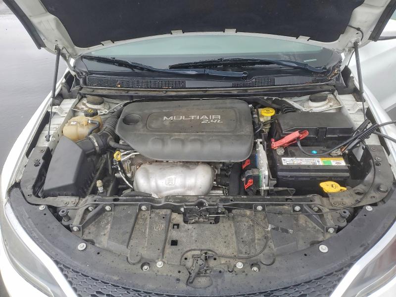 Photo 11 from auction – 2016 CHRYSLER 200 with VIN 1C3CCCAB1GN154790