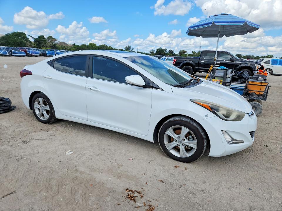 Photo 4 from auction – 2016 HYUNDAI ELANTRA with VIN 5NPDH4AE8GH788714