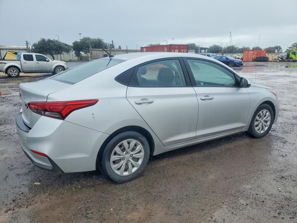 Photo 3 from auction – 2020 HYUNDAI ACCENT with VIN 3KPC24A63LE098776