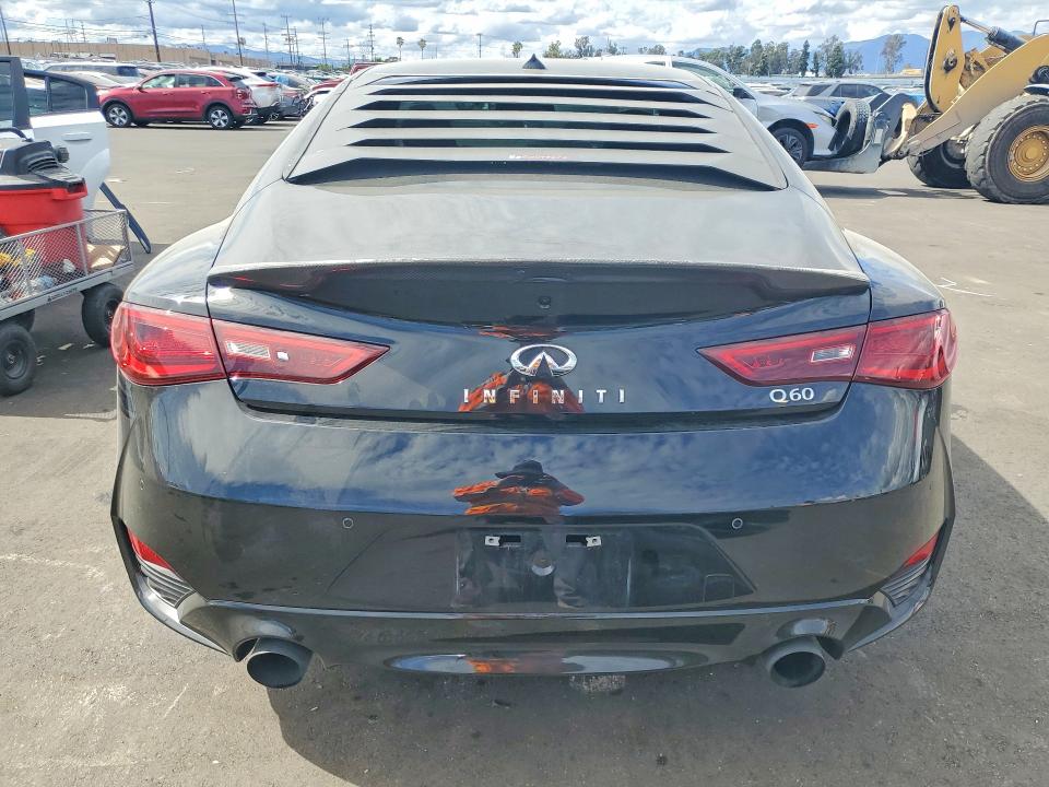 Photo 6 from auction – 2017 INFINITI Q60 with VIN JN1EV7EK7HM360352