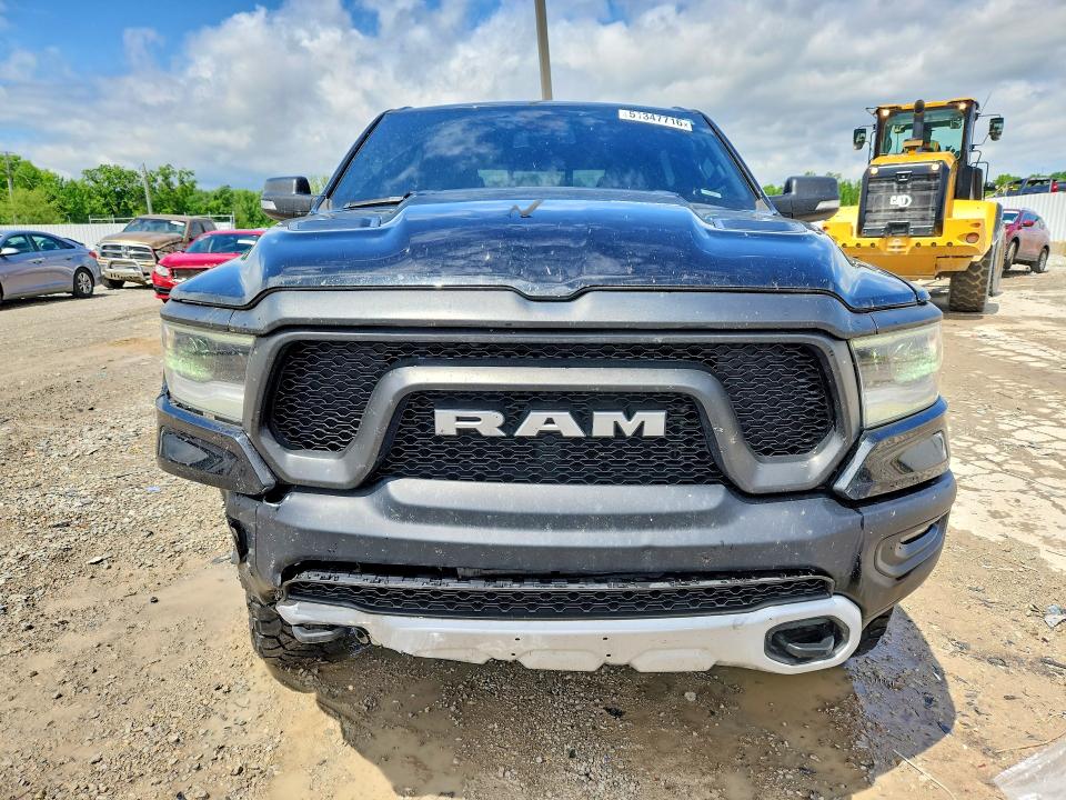Photo 5 from auction – 2019 RAM 1500 with VIN 1C6SRFLT5KN676755