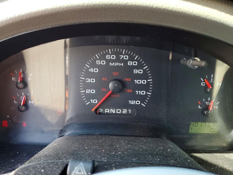 Photo 9 from auction – 2005 FORD F150 with VIN 1FTRF12W05NA32275