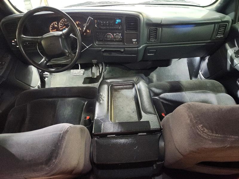 Photo 8 from auction – 2001 CHEVROLET SILVERADO with VIN 1GCEC19V01Z330428