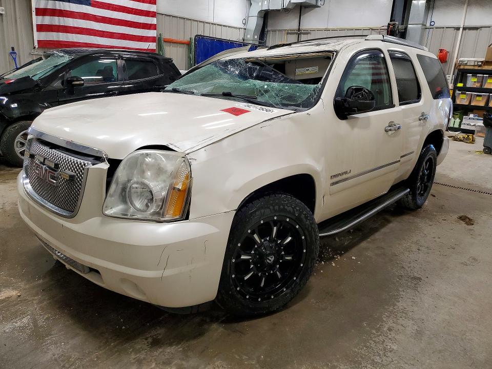 GMC YUKON 2010 with VIN 1GKUKEEF4AR156582 - Photo from auction
