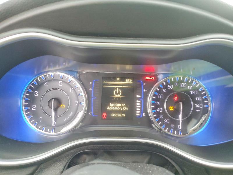 Photo 9 from auction – 2016 CHRYSLER 200 with VIN 1C3CCCAB1GN154790
