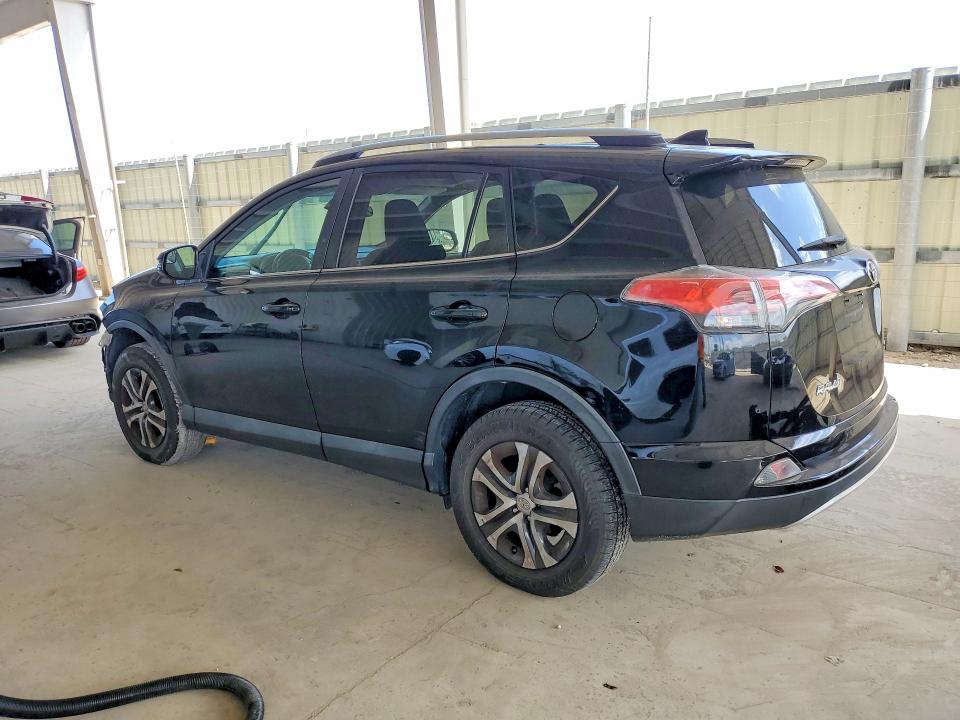 Photo 2 from auction – 2017 TOYOTA RAV 4 with VIN 2T3WFREV3HW327677