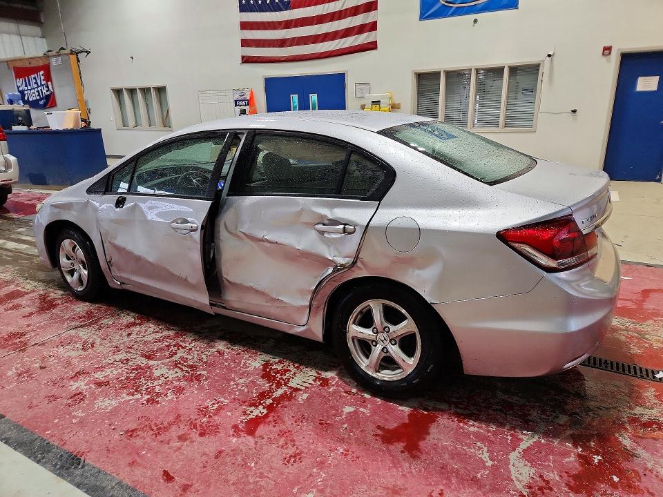 Photo 2 from auction – 2014 HONDA CIVIC with VIN 19XFB5F50EE000101