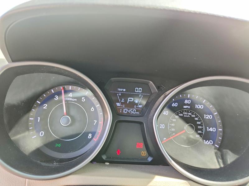 Photo 9 from auction – 2016 HYUNDAI ELANTRA with VIN 5NPDH4AE8GH788714