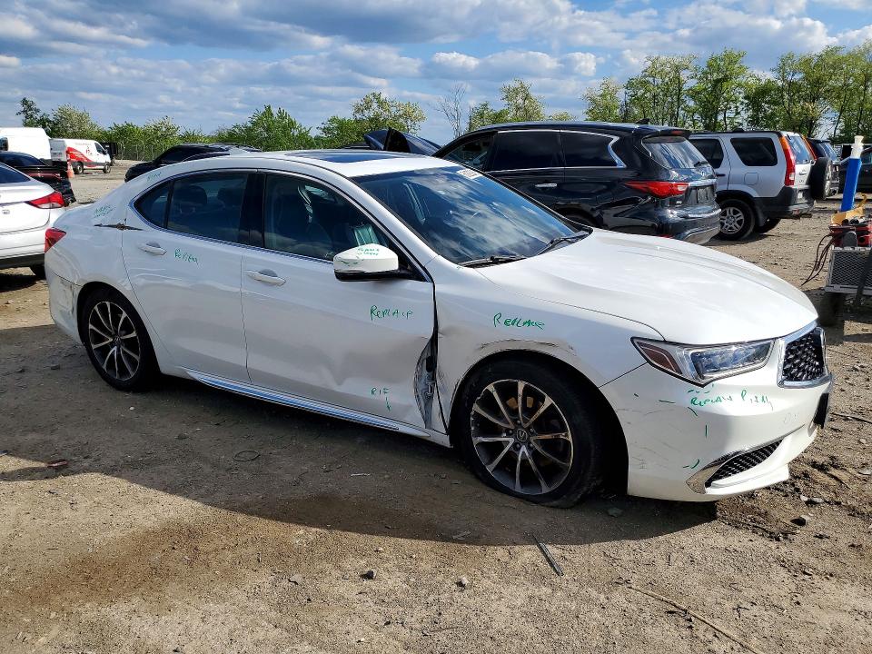 Photo 4 from auction – 2018 ACURA TLX with VIN 19UUB3F52JA003026