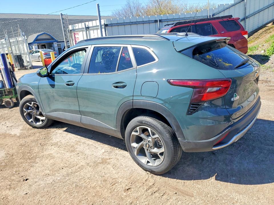 Photo 2 from auction – 2025 CHEVROLET TRAX with VIN KL77LHEP6SC149182