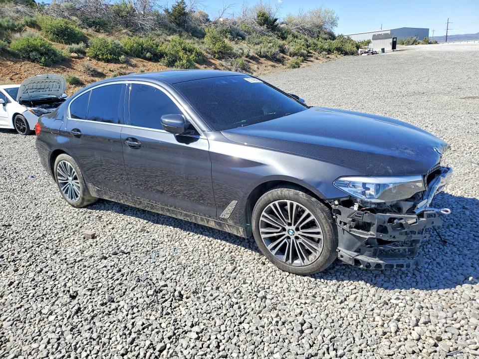 Photo 4 from auction – 2019 BMW 540 with VIN WBAJE5C52KG919015