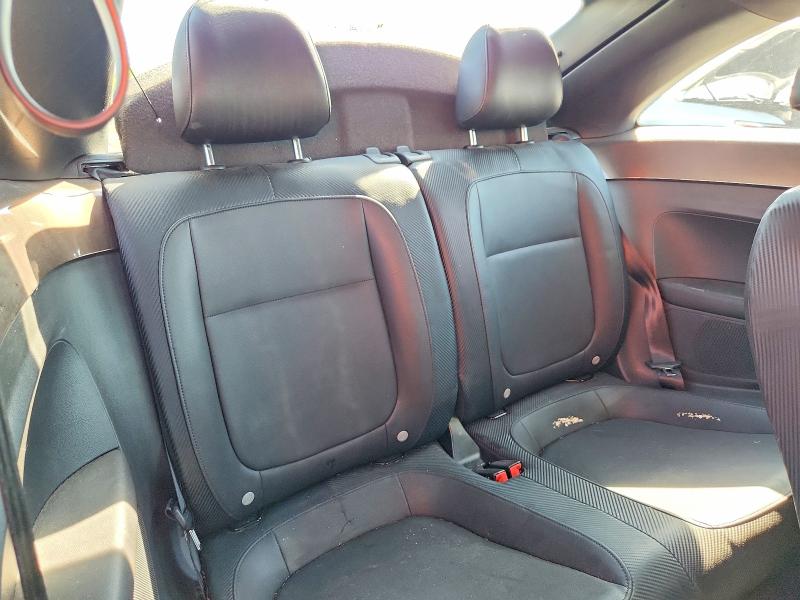 Photo 10 from auction – 2013 VOLKSWAGEN BEETLE with VIN 3VWJP7AT0DM631266