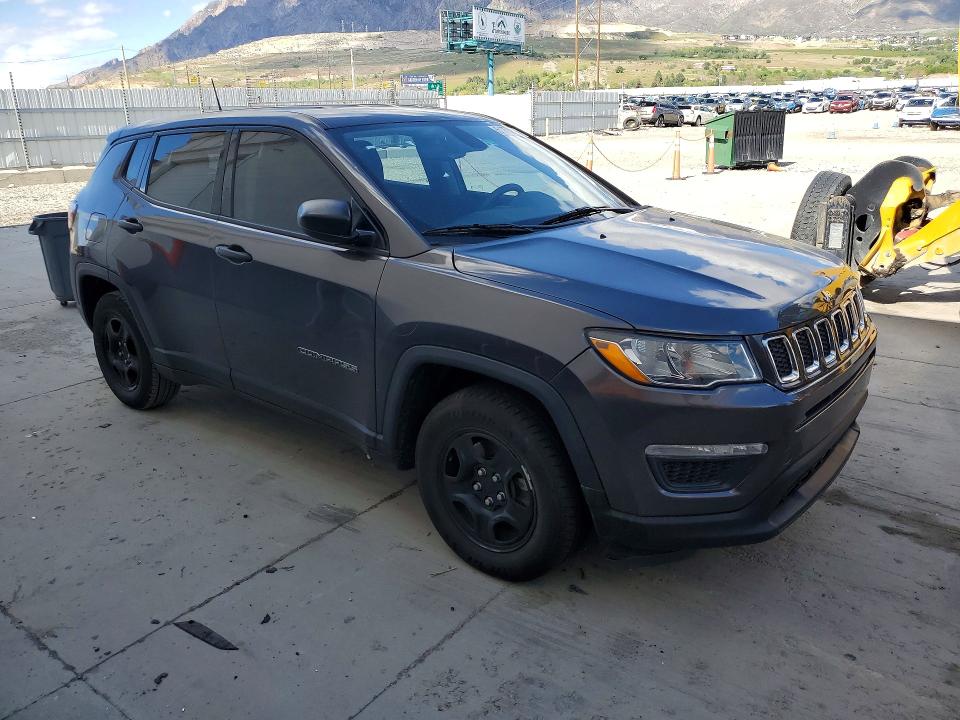 Photo 4 from auction – 2020 JEEP COMPASS with VIN 3C4NJCAB1LT220064
