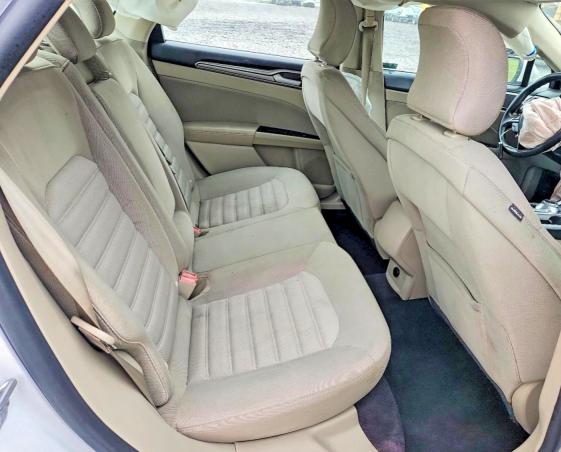Photo 10 from auction – 2017 FORD FUSION with VIN 3FA6P0H71HR316578