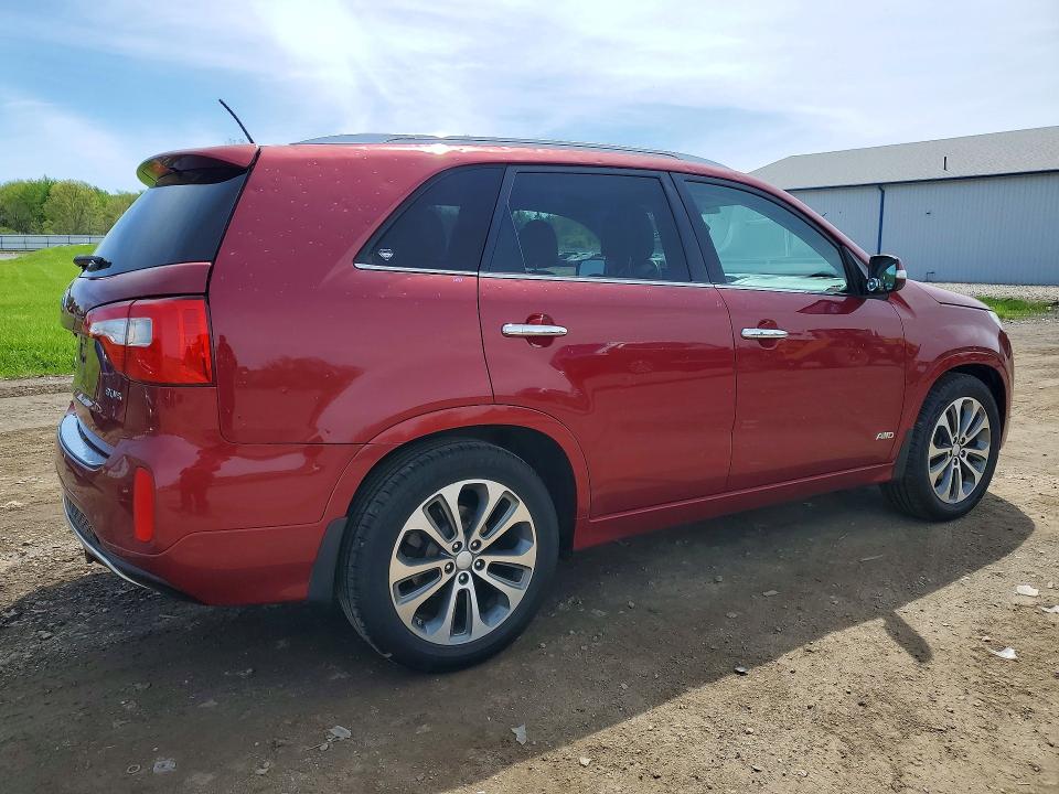 Photo 3 from auction – 2015 KIA SORENTO with VIN 5XYKWDA73FG624582