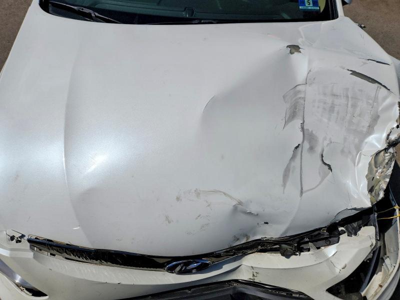 Photo 11 from auction – 2015 HYUNDAI SONATA HYBRID with VIN KMHEC4A41FA136562