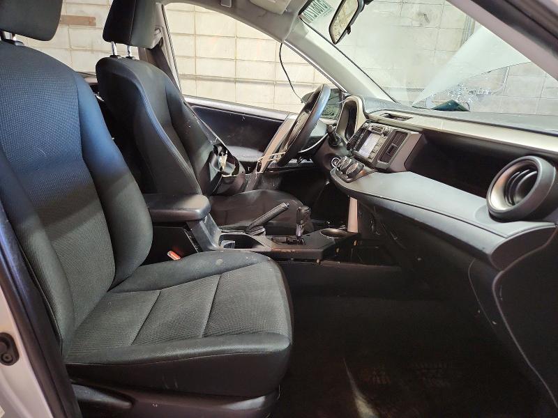 Photo 7 from auction – 2015 TOYOTA RAV4 with VIN JTMBFREV4FJ046188