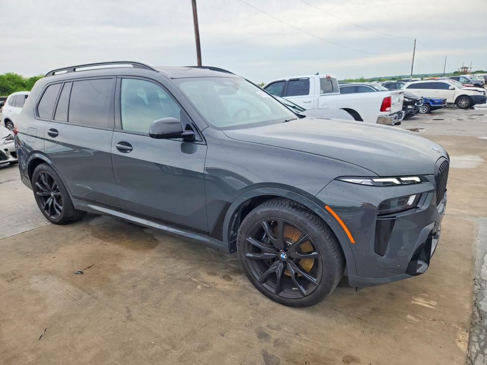 Снимка 4 от търг – 2024 BMW X7 с VIN 5UX23EM0XR9W07201