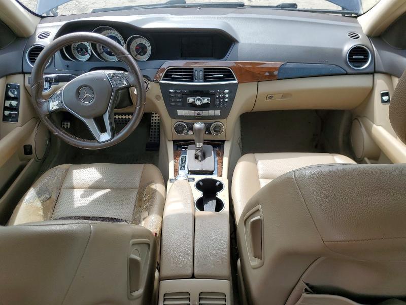 Photo 8 from auction – 2014 MERCEDES-BENZ C with VIN WDDGF4HB1EA942172