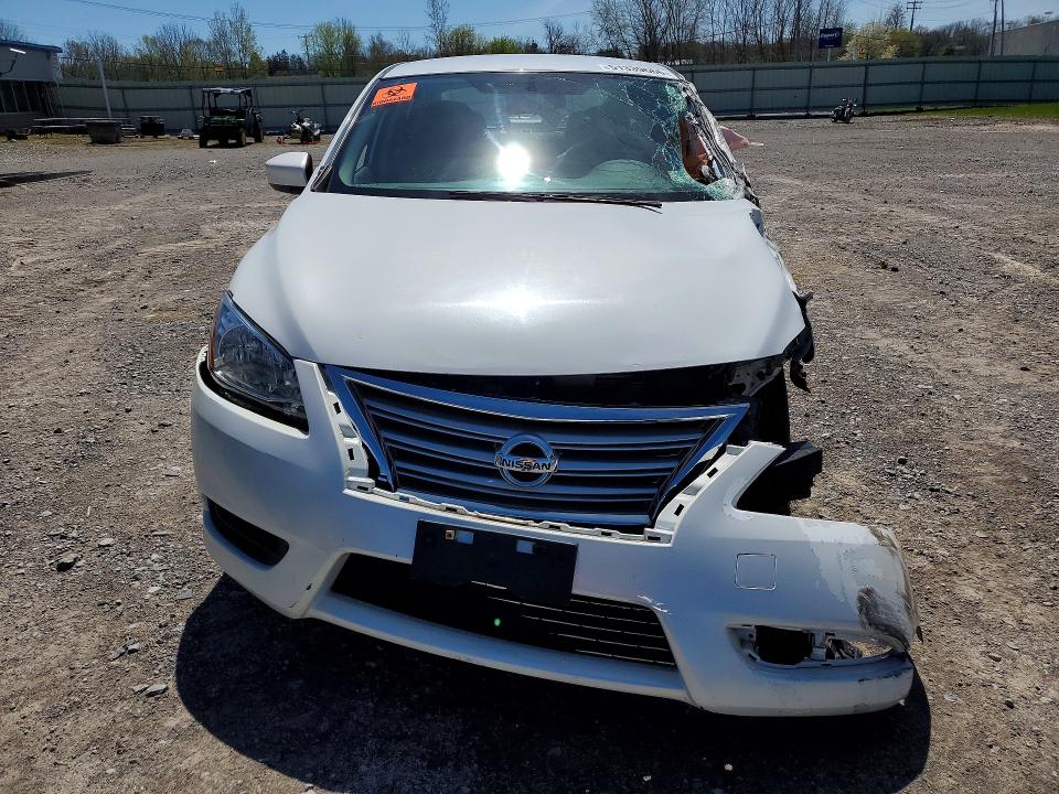 Photo 5 from auction – 2014 NISSAN SENTRA with VIN 3N1AB7AP1EY257977