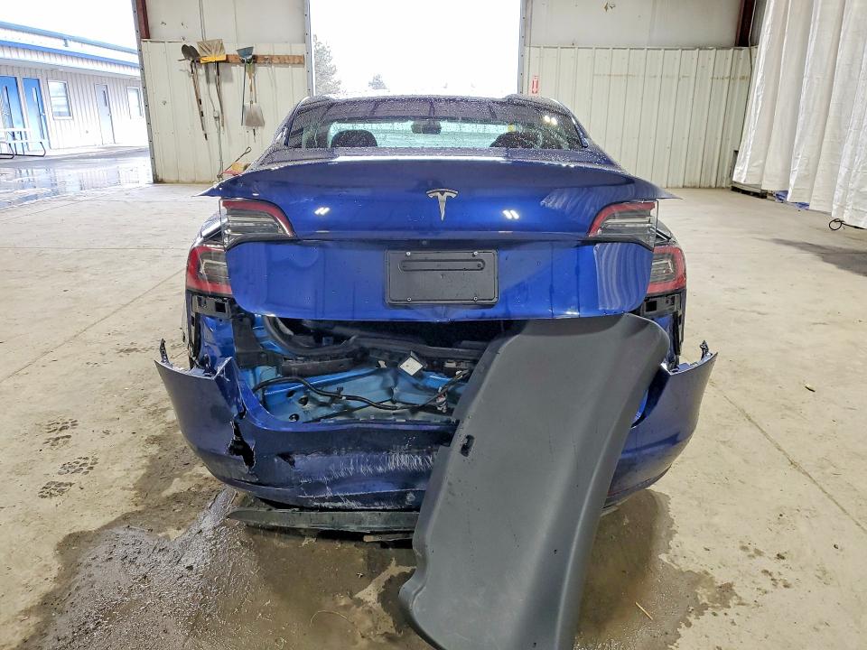 Фото 6 с аукциона – 2023 TESLA MODEL 3 с VIN 5YJ3E1EA1PF465713