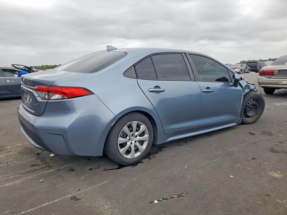 Photo 3 from auction – 2022 TOYOTA COROLLA with VIN 5YFEPMAE8NP295946