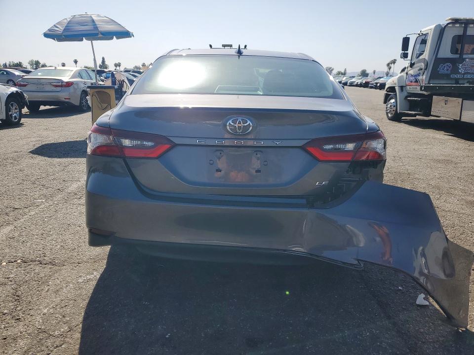 Photo 6 from auction – 2023 TOYOTA CAMRY with VIN 4T1C11AK7PU750168