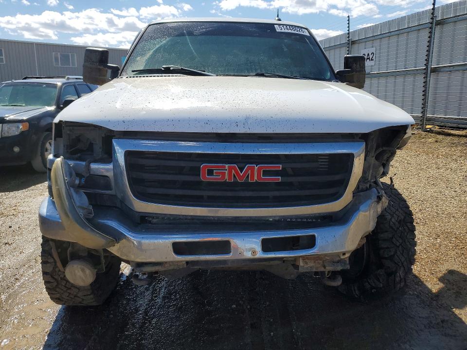 Foto 5 de la subasta – 2005 GMC SIERRA con VIN 1GTHK23285F887180