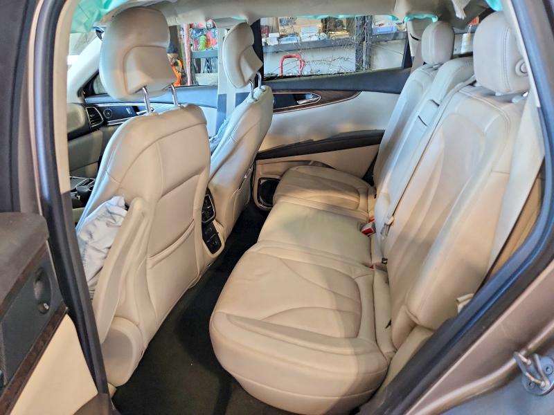 Photo 11 from auction – 2019 LINCOLN NAUTILUS with VIN 2LMPJ8L97KBL13763