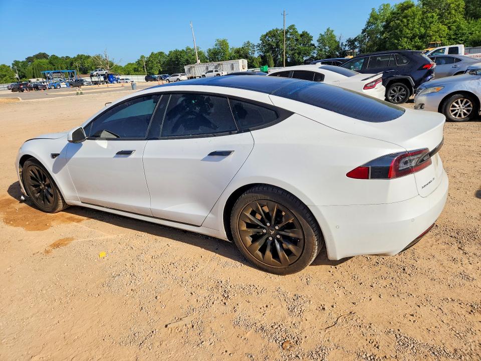 Photo 2 from auction – 2017 TESLA MODEL S with VIN 5YJSA1E24HF183938