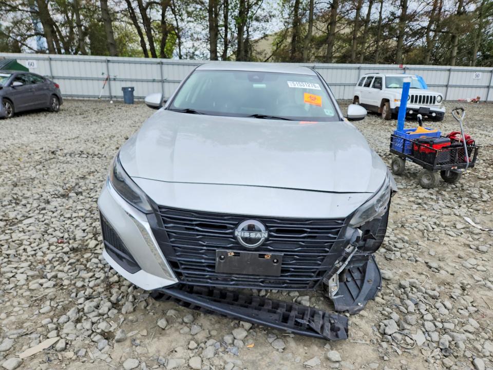 Photo 5 from auction – 2023 NISSAN ALTIMA with VIN 1N4BL4DV1PN332819