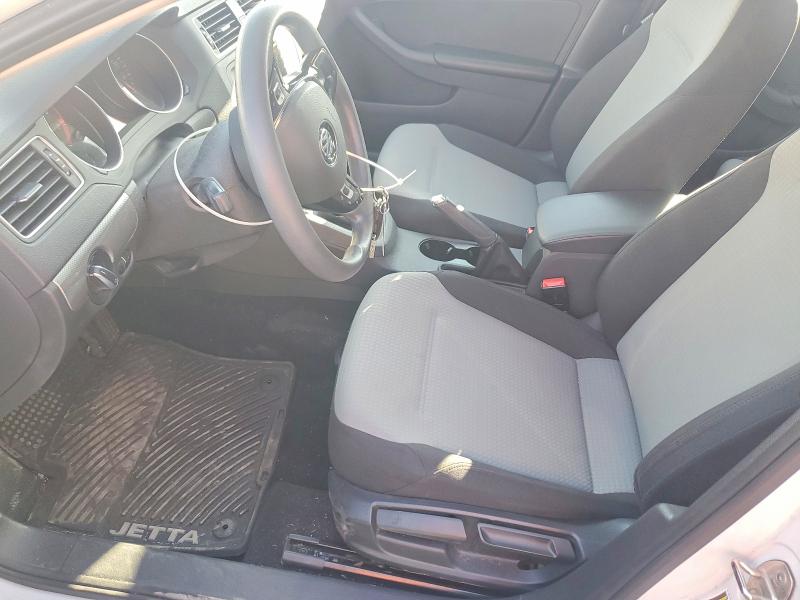 Photo 7 from auction – 2017 VOLKSWAGEN JETTA with VIN 3VW2B7AJ9HM299254