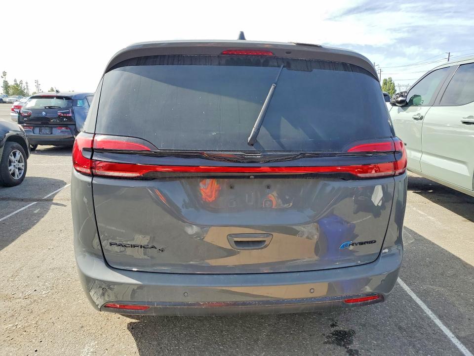 Foto 6 de la subasta – 2023 CHRYSLER PACIFICA con VIN 2C4RC1L74PR543512