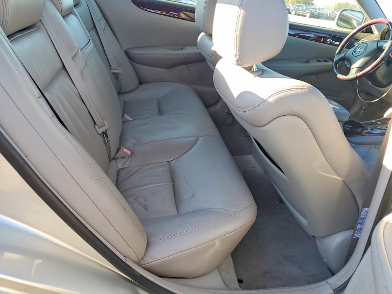 Photo 10 from auction – 2002 LEXUS ES 300 with VIN JTHBF30GX20069074