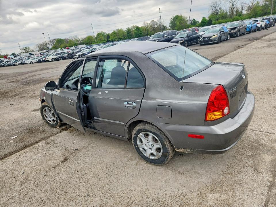 Photo 2 from auction – 2005 HYUNDAI ACCENT with VIN KMHCG45C45U613835