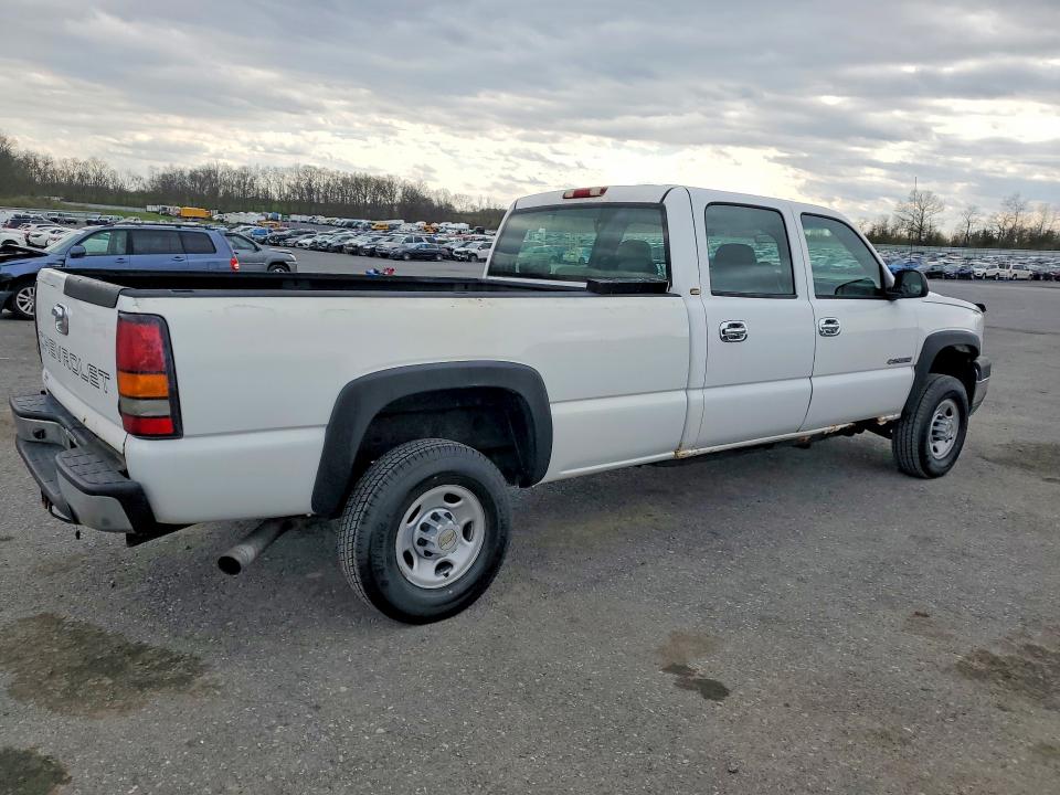 Photo 3 from auction – 2005 CHEVROLET SILVERADO with VIN 1GCHK23U85F862524