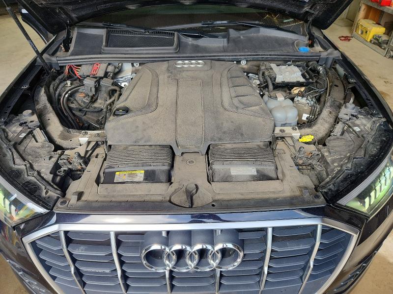 Photo 12 from auction – 2021 AUDI Q7 with VIN WA1LJAF78MD038024