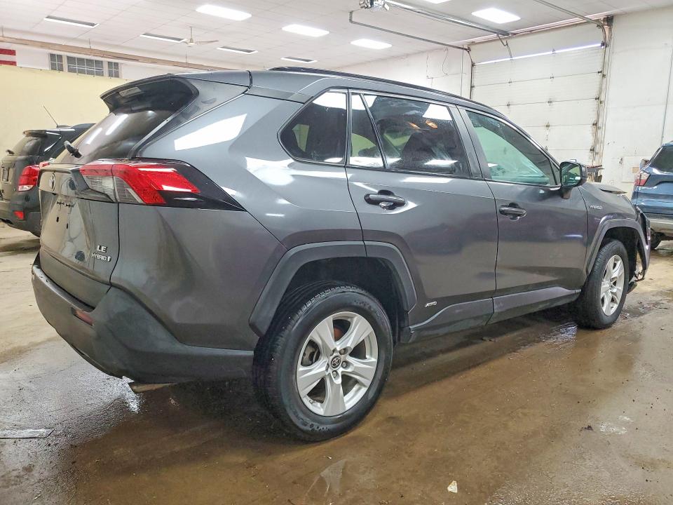 Photo 3 from auction – 2021 TOYOTA RAV4 with VIN 4T3LWRFVXMU023211