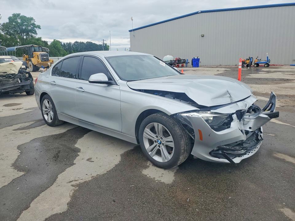 Photo 4 from auction – 2017 BMW 330 with VIN WBA8B9C50HK675823