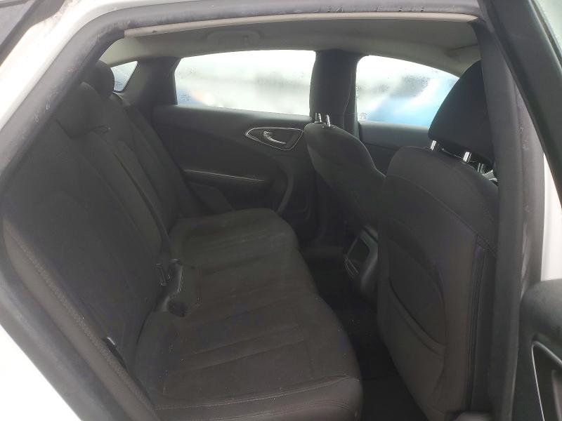 Photo 10 from auction – 2016 CHRYSLER 200 with VIN 1C3CCCAB1GN154790