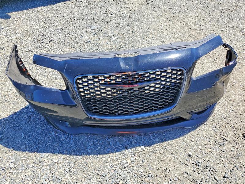 Photo 12 from auction – 2020 CHRYSLER 300 with VIN 2C3CCABG8LH212525