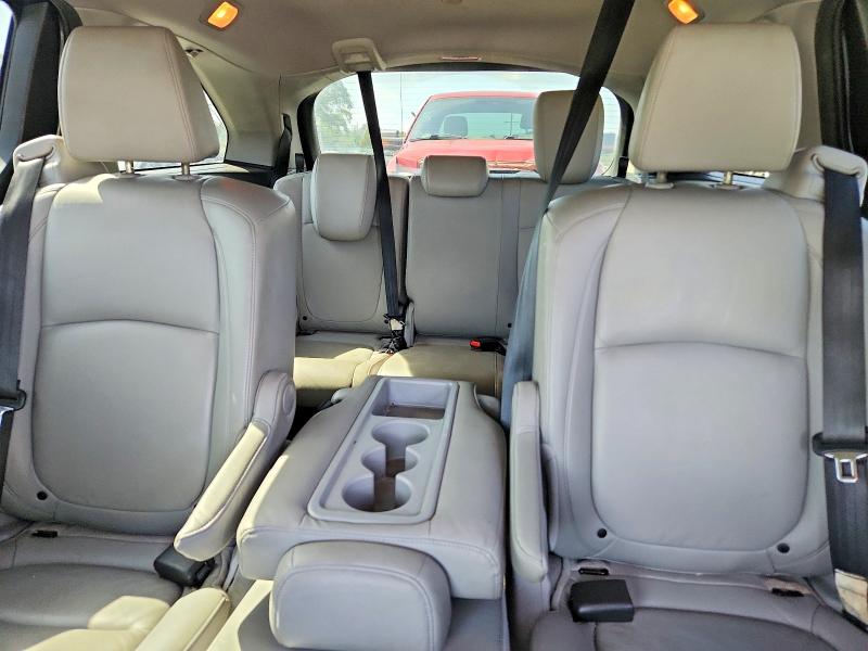 Photo 10 from auction – 2018 HONDA ODYSSEY with VIN 5FNRL6H74JB028552